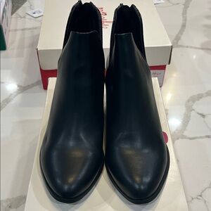 SO Women's Sleek Black Ankle Booties